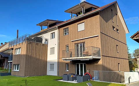Mehrfamilienhaus